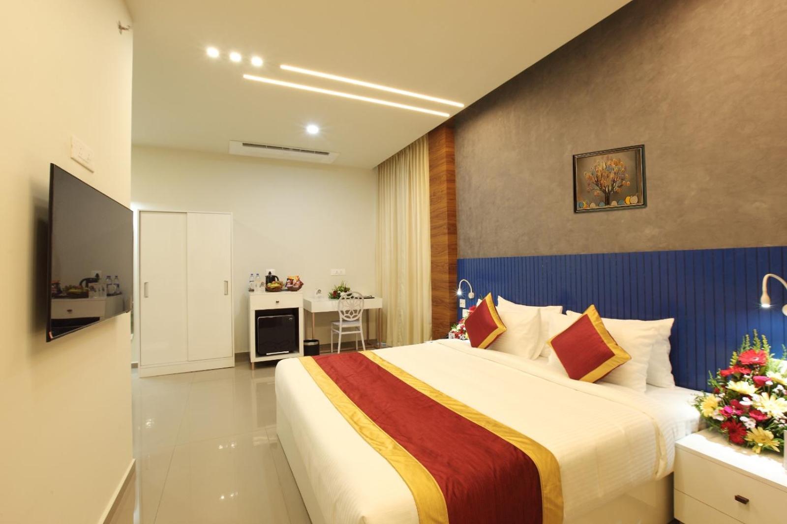 Hotel Sreevalsam Grande Pathanāmthitta Exteriér fotografie