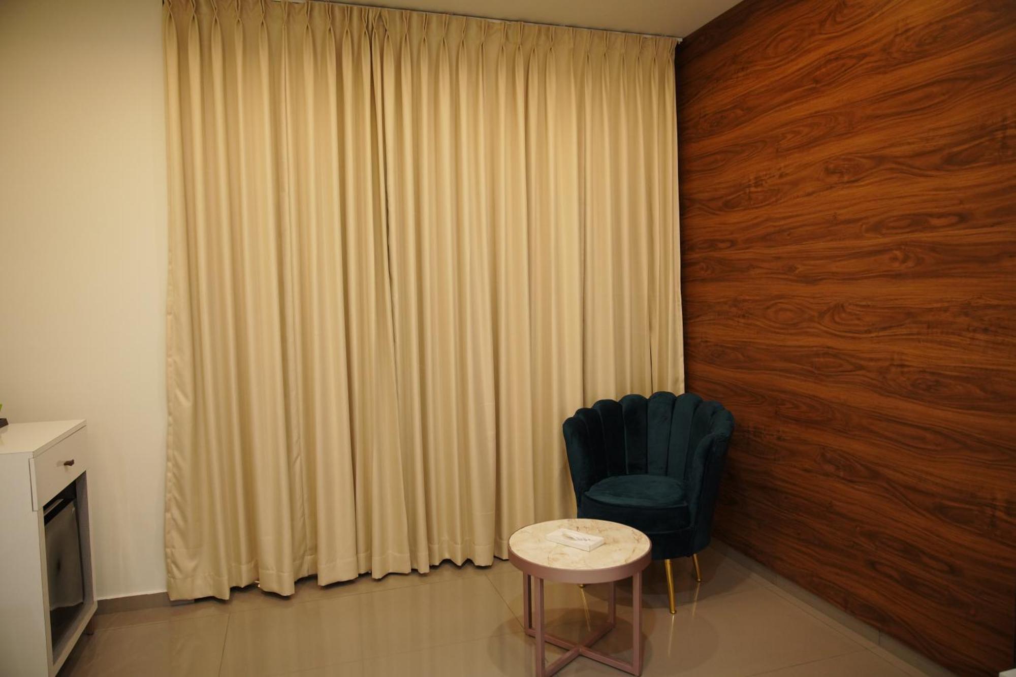 Hotel Sreevalsam Grande Pathanāmthitta Exteriér fotografie